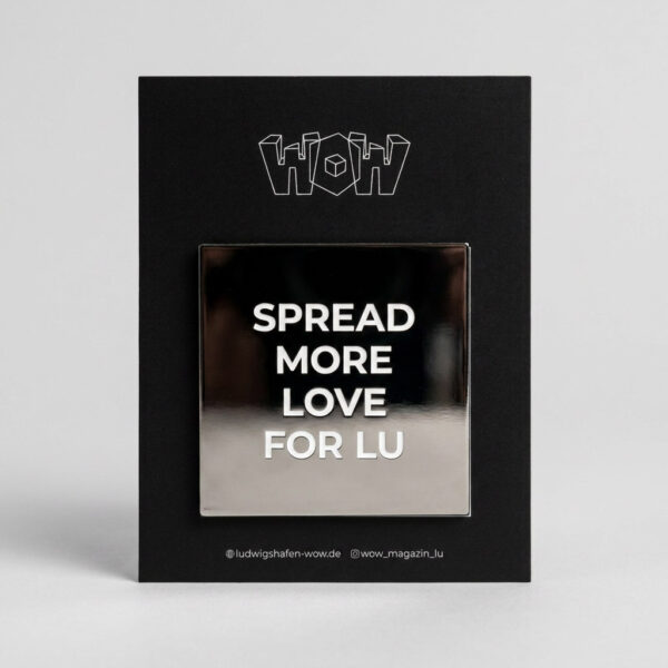 Magnet: SPREAD MORE LOVE FOR LU